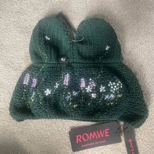 Romwe Cute Green Crochet Flower Embroidered Crop Top New With Tags